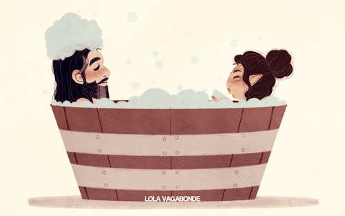 pauvre-lola: weekly bubble bath time for two (2) stinky butts!!