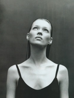 a-state-of-bliss:  Kate Moss by Mario Sorrenti