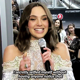 galgadotsource:Who is the first person that you shared the photo of yourself in costume with?