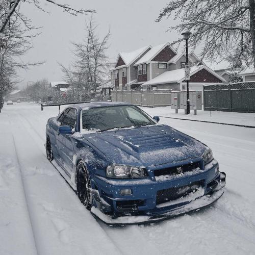 autoporn-net: R34 Skyline GT-R