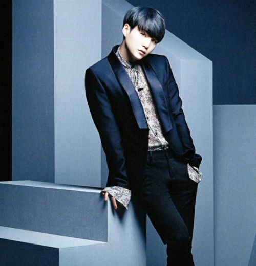 BTS In Suits - Yoongi