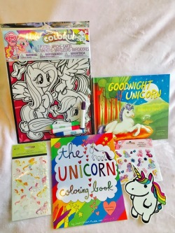 deviantlittleone:  littlemeggiemay: 🌈 LittleMeggieMay’s 1000 Follower Unicorn Giveaway 🦄  To celebrate over a thousand followers, I wanted to do a giveaway to thank you and show you all how much I adore each and every one of you!! I love the cgl