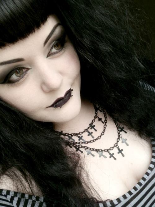 putridpink:  wifetodarkness:  Seeing as everyone is doing it, my 2013 in selfies :)   You are perfection 
