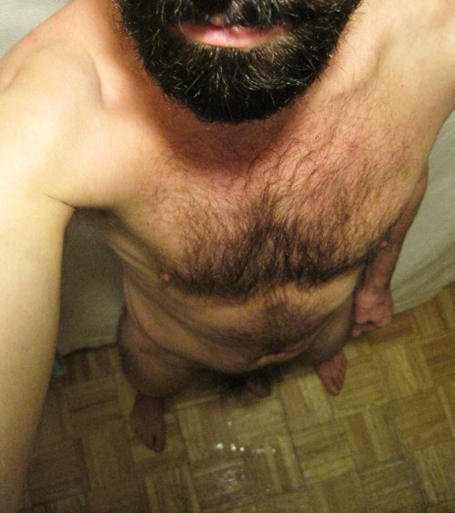 beardburnme:  Severely in lust with this one. Thanx for the submit sexy!!!!