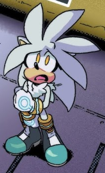 descendant-of-truth:Silver’s little nervous gesture in this issue is a wonderful addition to his cha
