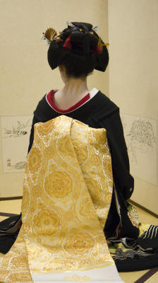 geisha-kai:  Kotoha with sakkou by ONIHIDE