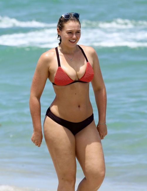 thinfatfit: Iskra Lawrence