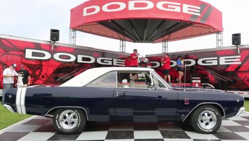 bonhamchrysler1:  Check out this 1968 Dodge Dart GTS…. This one is owned by original owner Steve Foster and he displayed the rare classic (only 991 were produced for ‘68) at the Chrysler Carlisle… It’s all factory built and assembled with 383hp