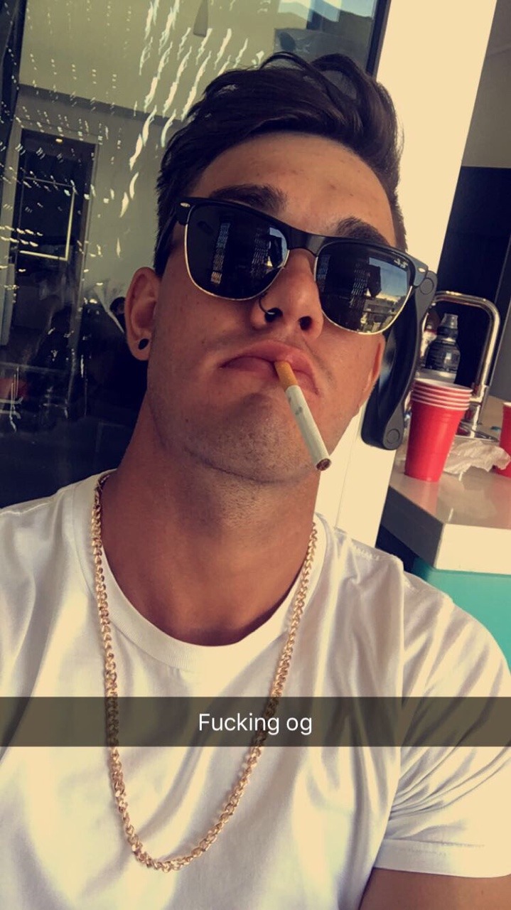 caughtjerking:  Scottie is 21 yrs old and a 6'2 hunk from Brisbane, Australia. This
