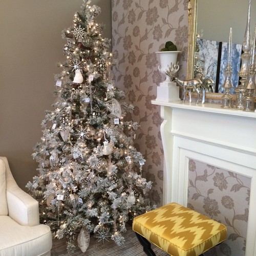 The Third #christmastree In The Showroom. All #sparkles And #glass! #holiday #sale #rva (at Cabin Creek