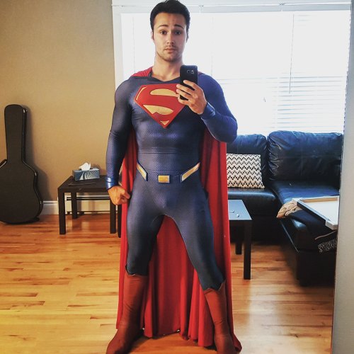 gaysupermanseeker:  Matt is so stinking perfect as Superman, I just can’t.