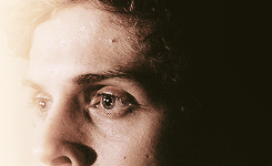 winterkiss:  if your eyes could speak what would they say? 