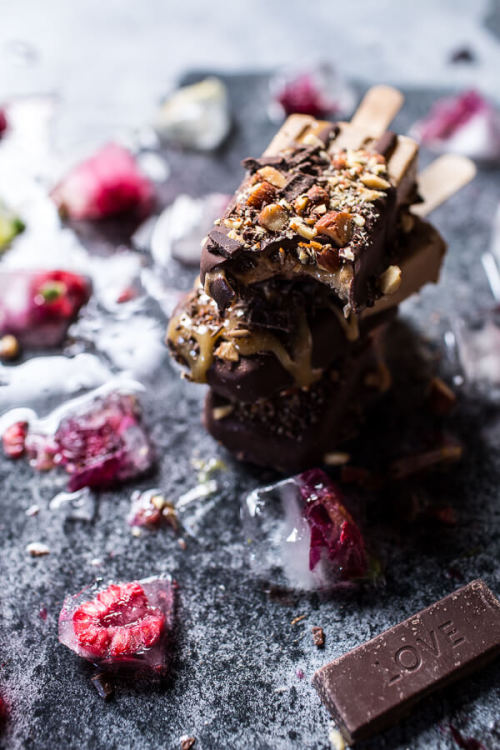 foodffs:  Salted Chocolate Dipped Banana Almond Pops with Malted Coconut Honey.Really nice recipes. Every hour.Show me what you cooked!