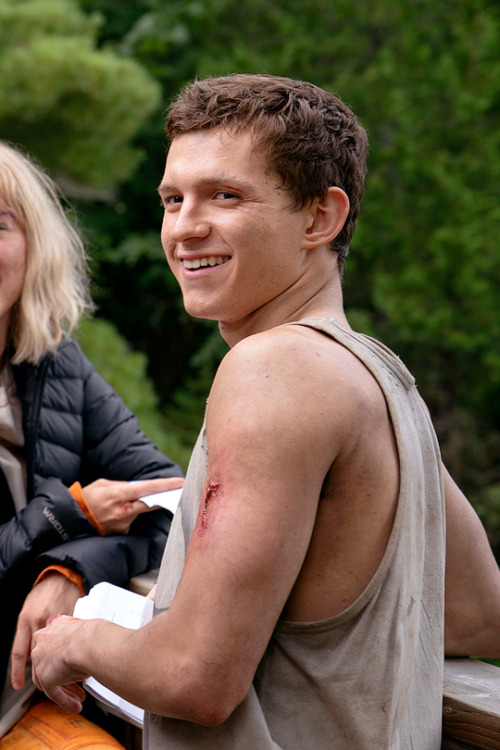 TOM HOLLANDon the set of “Chaos Walking” › ph. Murray Close