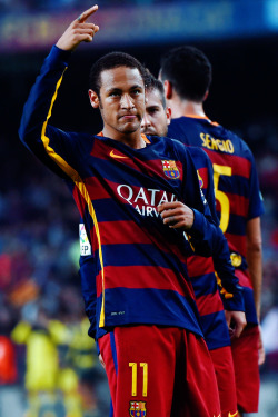 fcbarcelonasource:  Neymar celebrates after
