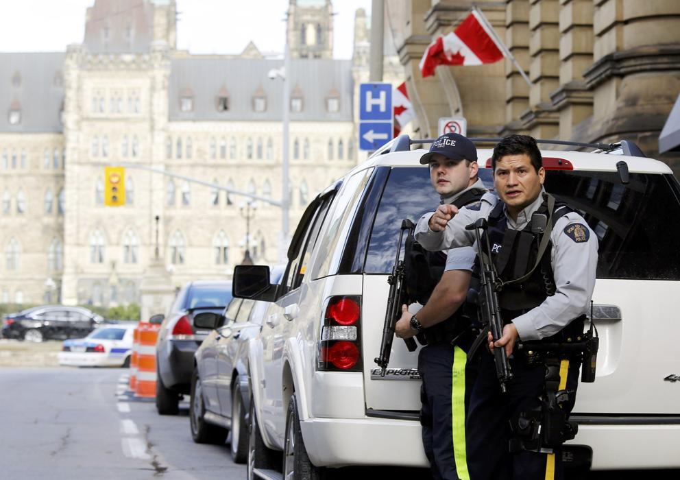 yahoonewsphotos:  Multiple shootings in Ottawa Ottawa police say they are investigating