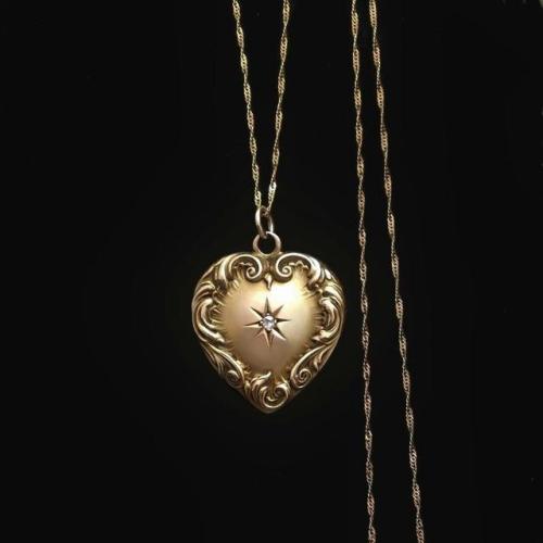 ROCOCO Victorian Heart 10K Diamond LOCKET Necklace Solid Gold Long 20&quot; CHAIN, Repousse Scroll A
