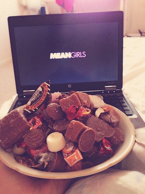 ibringmotivation:  ine-zzz:  ibringmotivation:  girl-in-nike:  ibringmotivation:  Having the best treat-night ever :)xx  omgg can I join  Oh sure!! It’s time again tomorrow and I will have white chocolate and yogurt covered nuts, fruits and candy! You