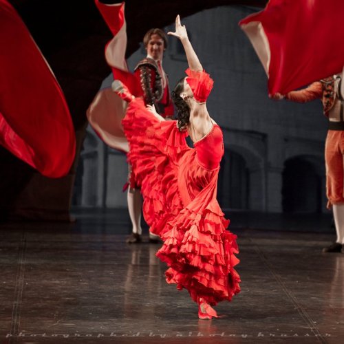 thedailyballet: Olga Semenova in Don Quixote. Photo &copy; Nikolay Krusser.