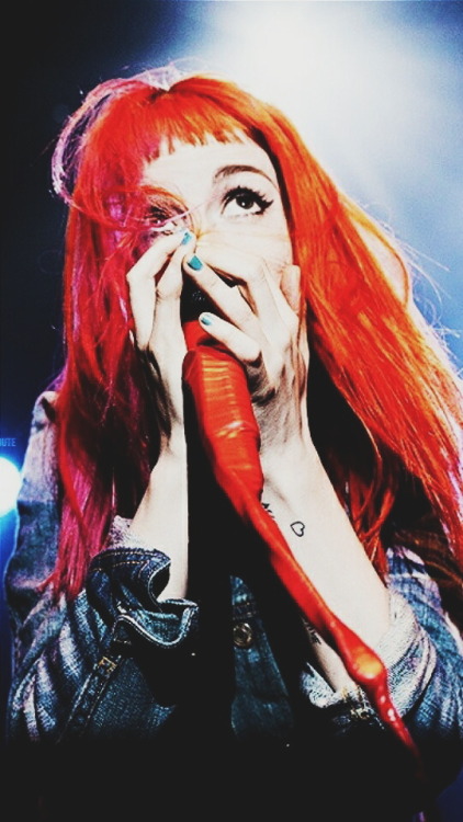 psychoscreen:  P S Y C H O S C R E E N ⠀HAYLEY WILLIAMS - like or reblog if you save. 