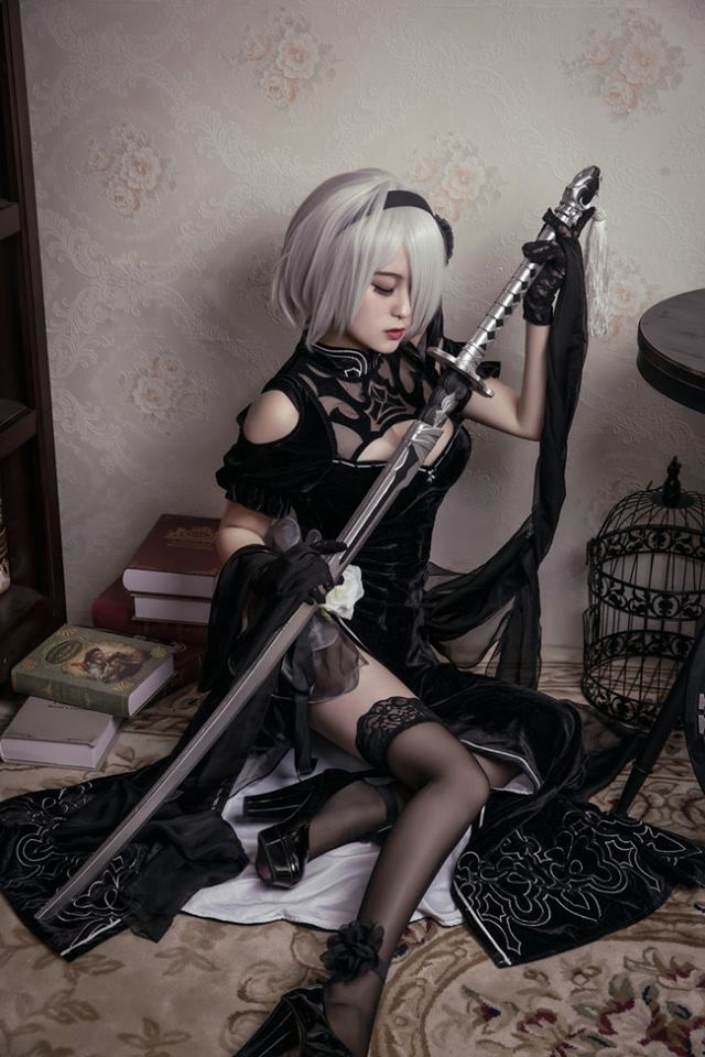 sexywaifucosplay:2B by coser席少http://weibo.com/3490666200