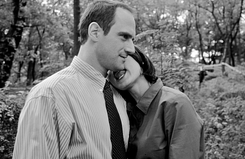 elliot-olivia:Chris Meloni and Mariska HargitayBehind the scenes of Law & Order: SVU : Jessica B