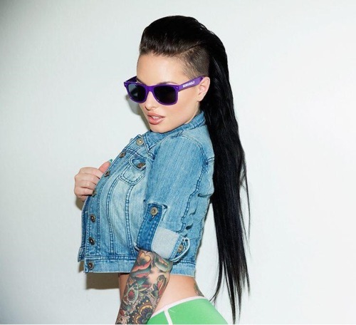 chamuyero86: Christy Mack!