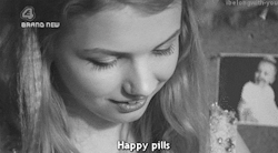 sad-teens-with-lovely-smiles:  H ▼ P P Y P I L L S on We Heart It.