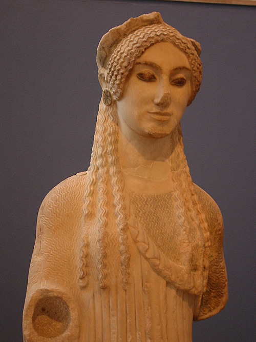 Kore 674, paros marble sculpture from the archaic age, Athens, ca 500 BC.This sculpture from the arc