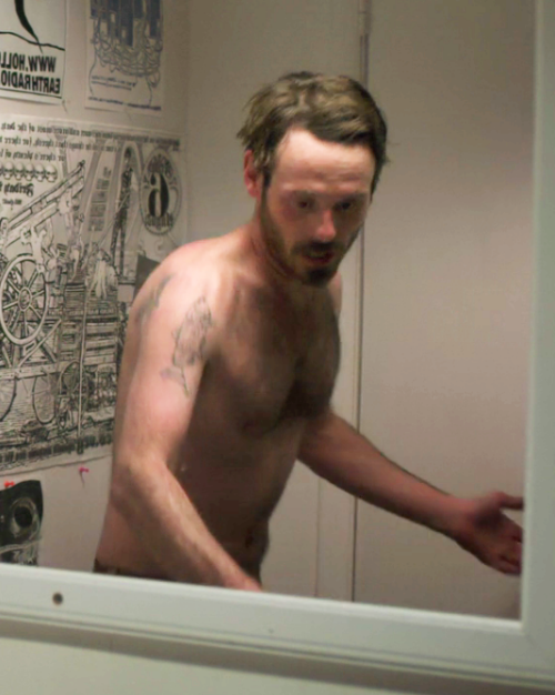 Scoot McNairy in Touchy Feely (2013)