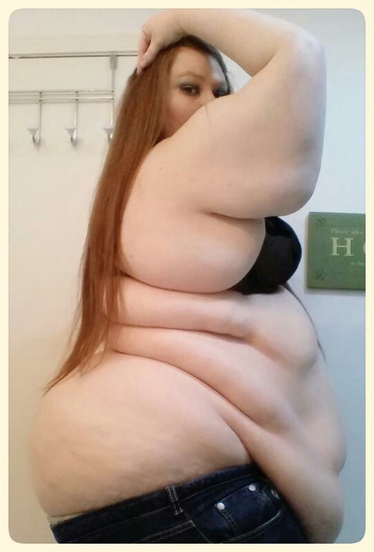 lovemlarge:  She looks absolutely beautiful, but without the shirt… she looks Stunning!