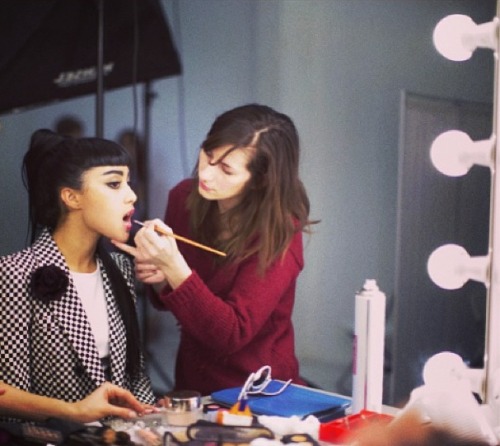 nataliakillspl:  Behind the scenes at the shoot #effectmusictour