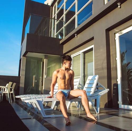 hunkxtwink:  Instagram/yudarren  Hunkxtwink - More in my archive  