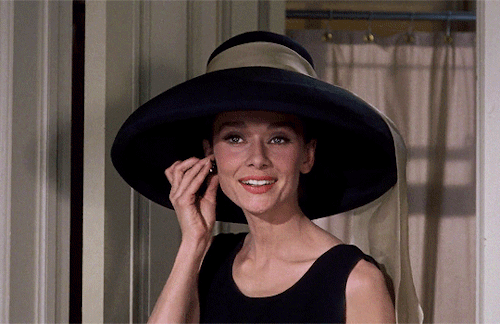 peggyscarter:Women in movies: Holly Golightly, portrayed by Audrey Hepburn in Breakfast at Tiffany’s