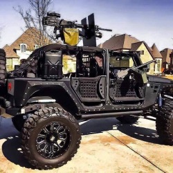 Badass jeep, I’d drive it