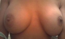 deepscarlet:  Tits tits and more tits , I love them all , lol - scarlet xxx