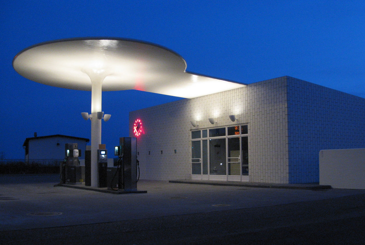 1950s gas station