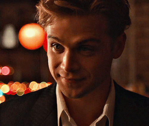 Leo Woodall As Dexter Mayhew One Day (2024), S01E01