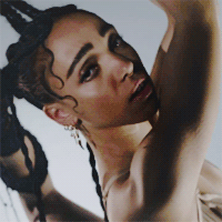 fayedaniels:  cutiepiepoems:  “I had to explain to the cameraman that ‘you’ve