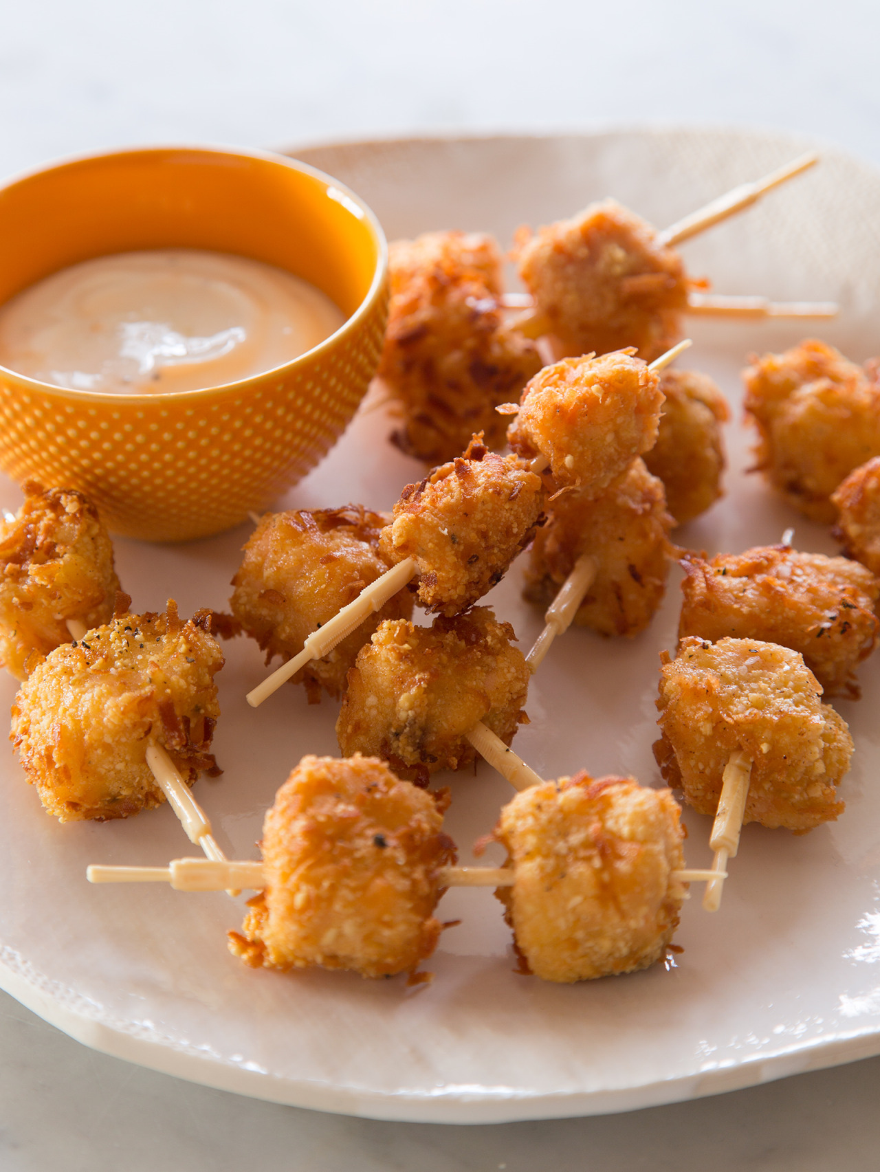 do-not-touch-my-food:  Almond and Coconut Crusted Salmon Bites