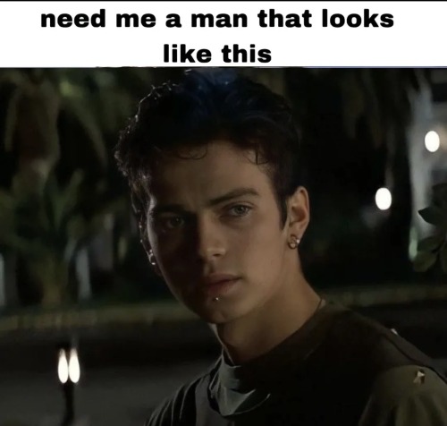 IF YOU LOOK LIKE THIS HMU
