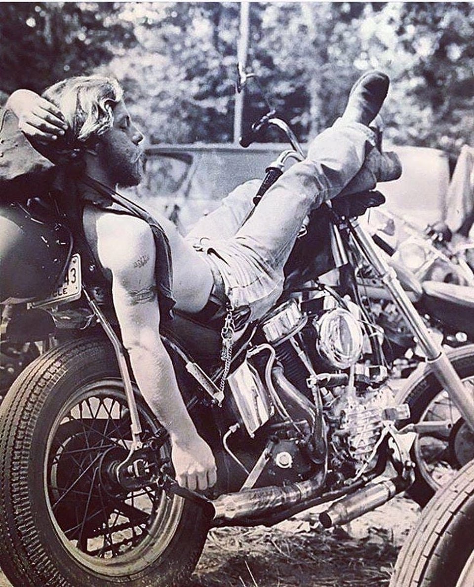 holdfastmotorcycles:
“#chopperlife
https://www.instagram.com/p/CpzYIYao3le/?igshid=NGJjMDIxMWI=
”