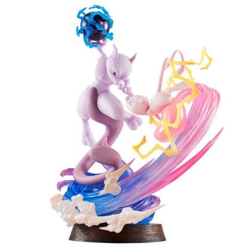 shelgon:Images from the upcoming Pokémon G.E.M. - EX Mewtwo & Mew Figurine by MegaHouse. The figurine to include a Special Artwork featuring the “Mew Duo”. Preorders are now open and the figurine will be release in November later this year.