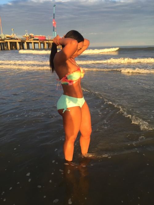 thefinestbeauties:  submission from Tumblrette Fatima fatimawhy.tumblr.comig / twitter / sc: fatimawhy