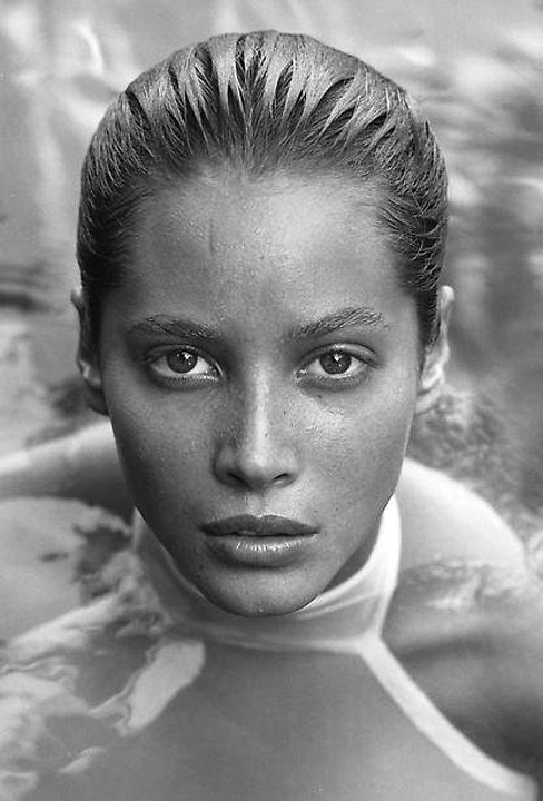 Sex a-state-of-bliss:  Christy Turlington by pictures