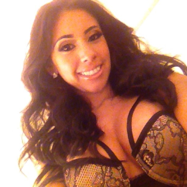 azzstupidphat:  ESTEFANIA NINO &amp; TANIA TORRES