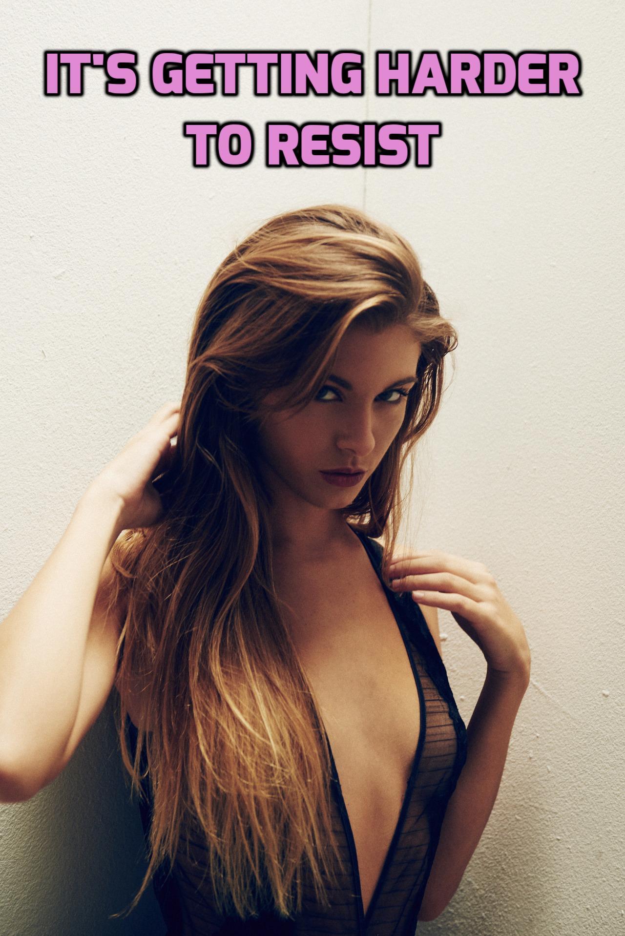 ItsyBitsySissyReblogs