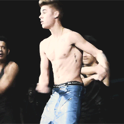  Justin Bieber &gt;&gt; shirtless performances   