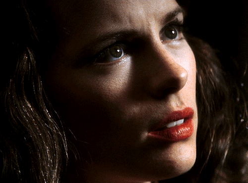 Kate Beckinsale As Evelyn Johnson In PEARL HARBOR (2001) Dir. Michael Bay