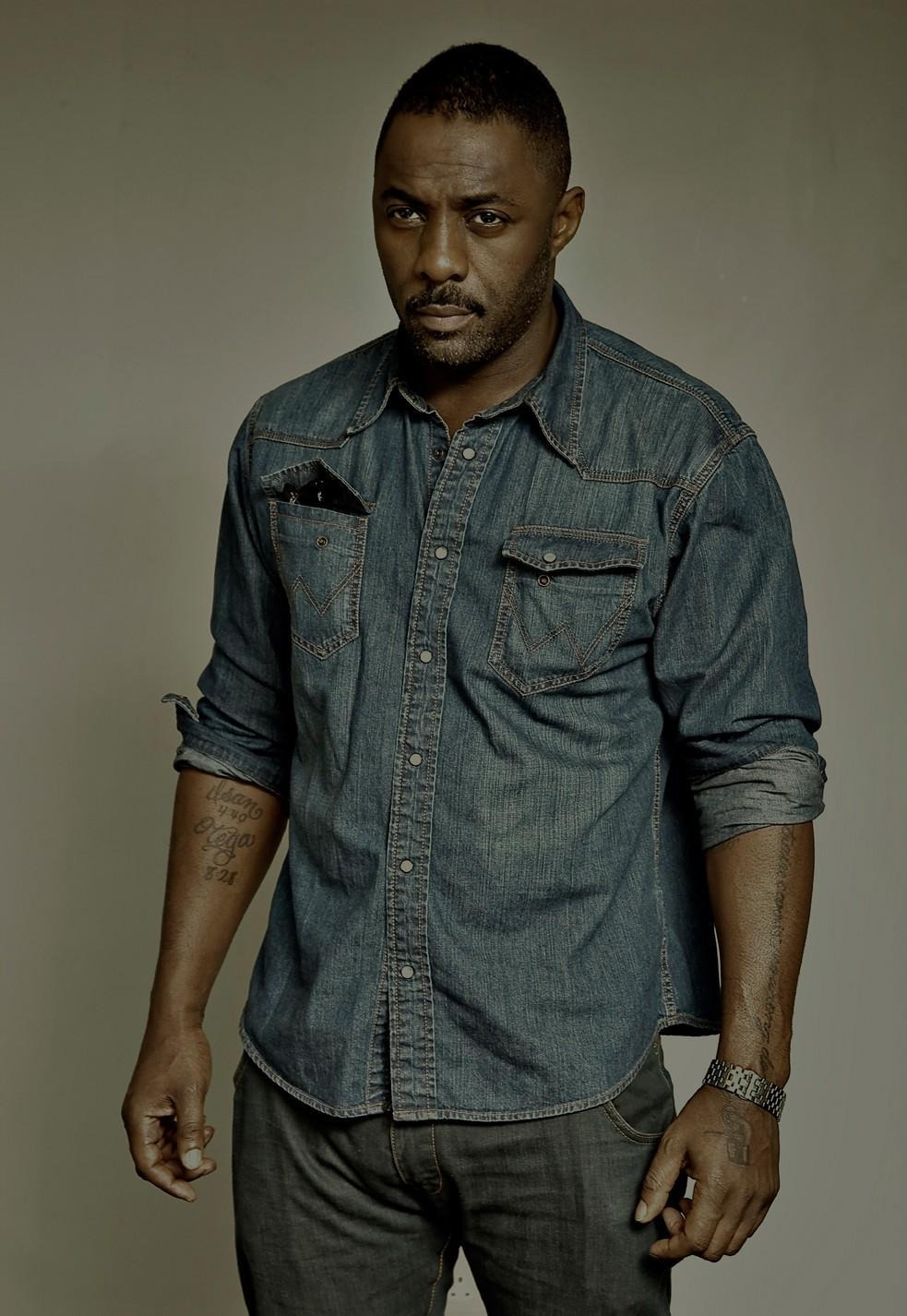 mystical13luv:  Luvin him….